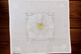 Square table cloth - Flower embroidery (size 90 cm)